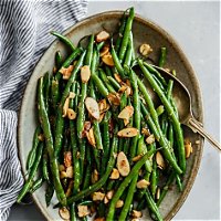 Lemony Green Beans with Almonds